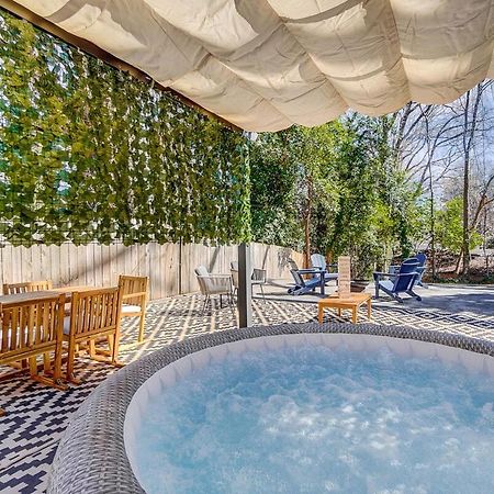 Cozy House W Hot Tub & Big Yard シャーロット エクステリア 写真